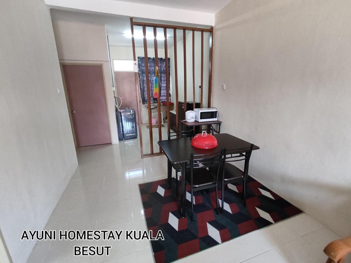Ayuni Homestay Kuala Besut Terengganu Exterior foto